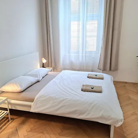 Apartment Paula - Old Town