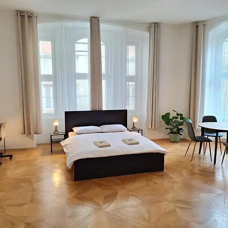 Paula - Old Town Apartment Bratislava