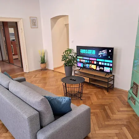 Paula - Old Town * Братислава