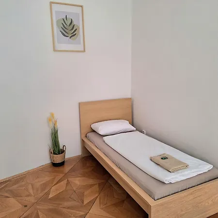 Paula - Old Town Апартаменты *